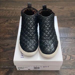 Madden girl black proze girls 3 quilted shoe